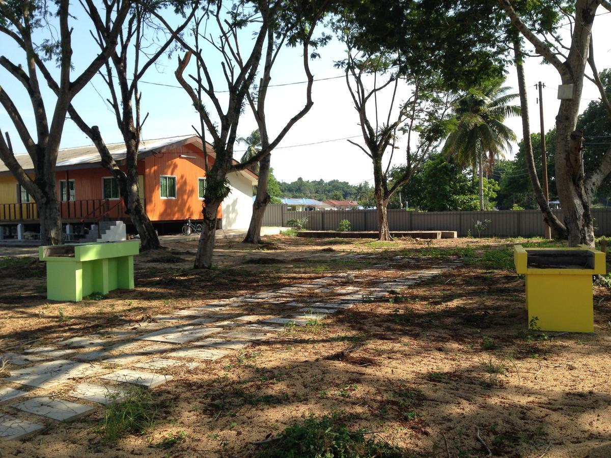 First Guest House Kuantan Bagian luar foto